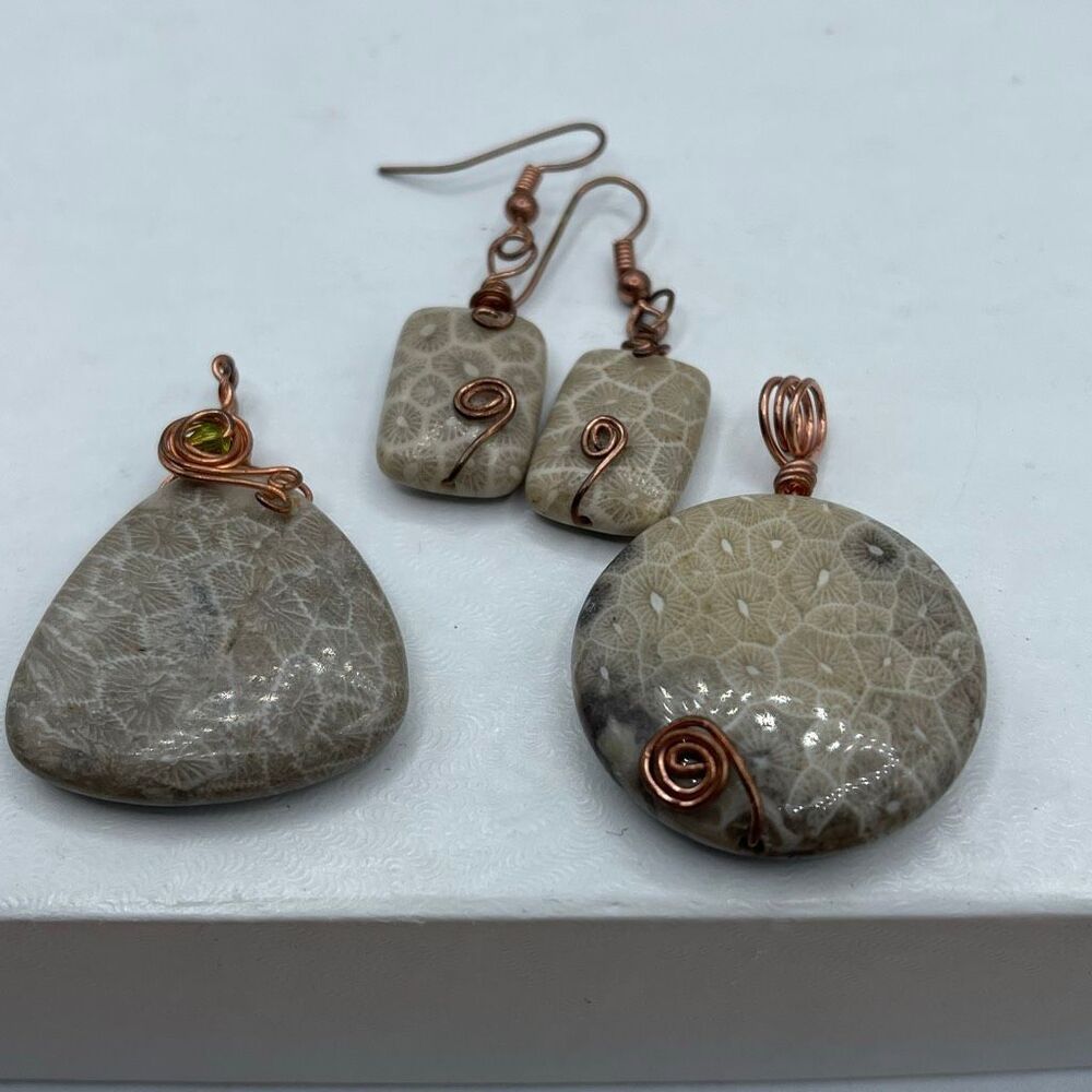 Artisan made Petoskey stone copper earrings & 2 pendants.